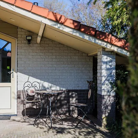 Het Gouden Hert - Luxe Vakantiewoning Aan De Bosrand Putten